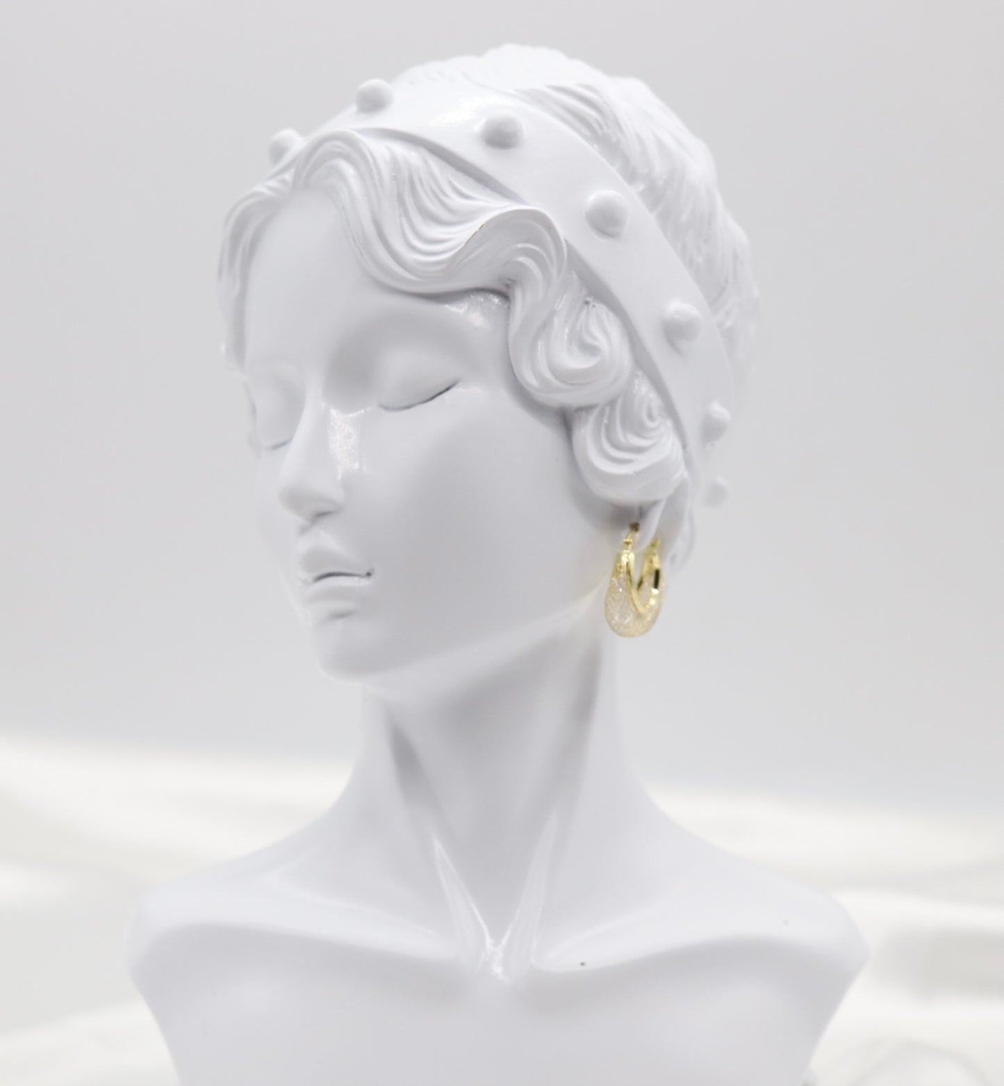Textured Diamond-Cut Gold Hoop Earrings