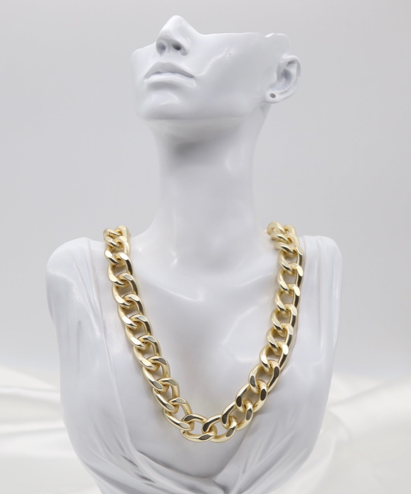 16 inch - Gold Chunky Matted Chain Necklace