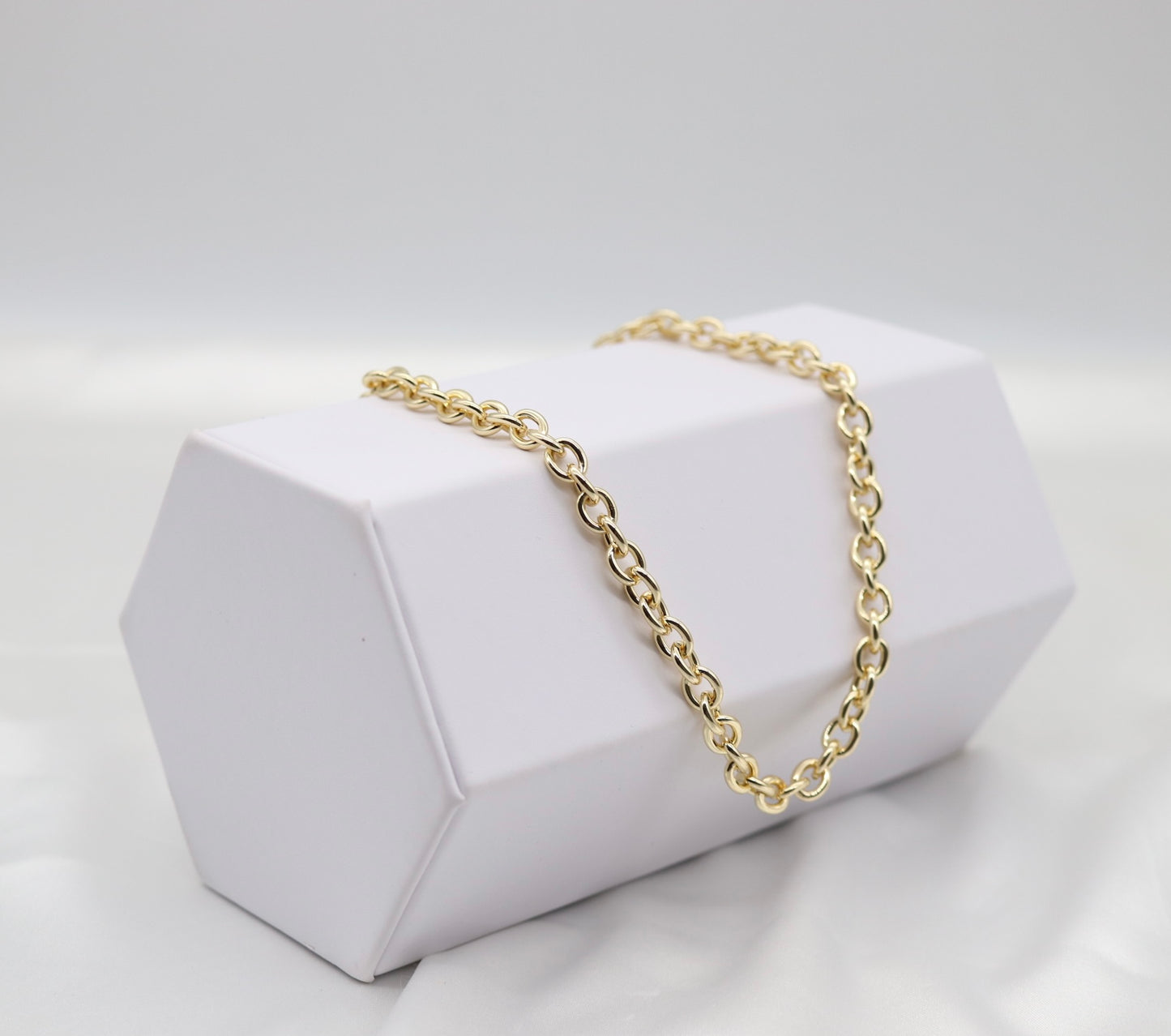 Oval Cable Gold Chain Necklace