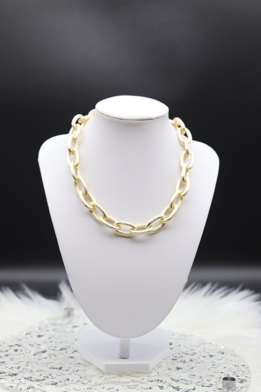 16 inch - Small Oval Matted Gold Chain Necklace