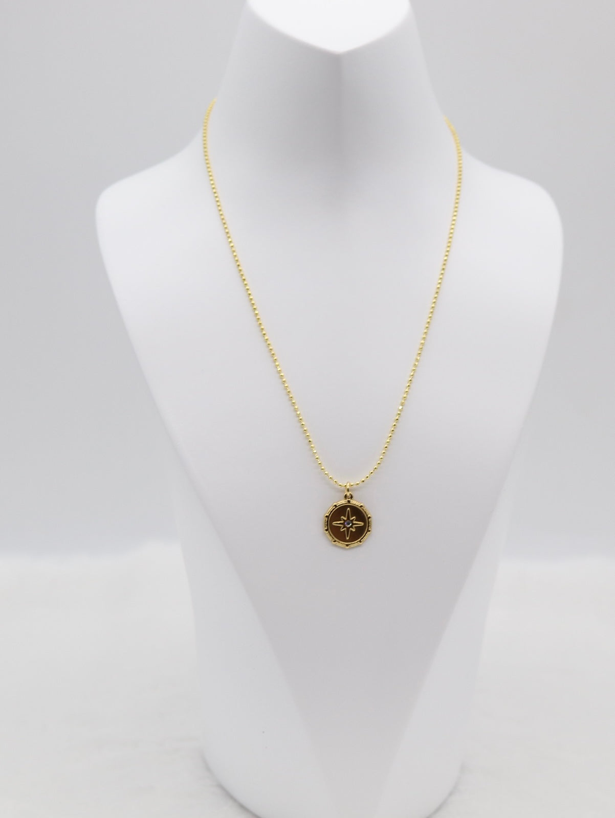 Gold Compass Star Necklace – Dainty North Star Pendant