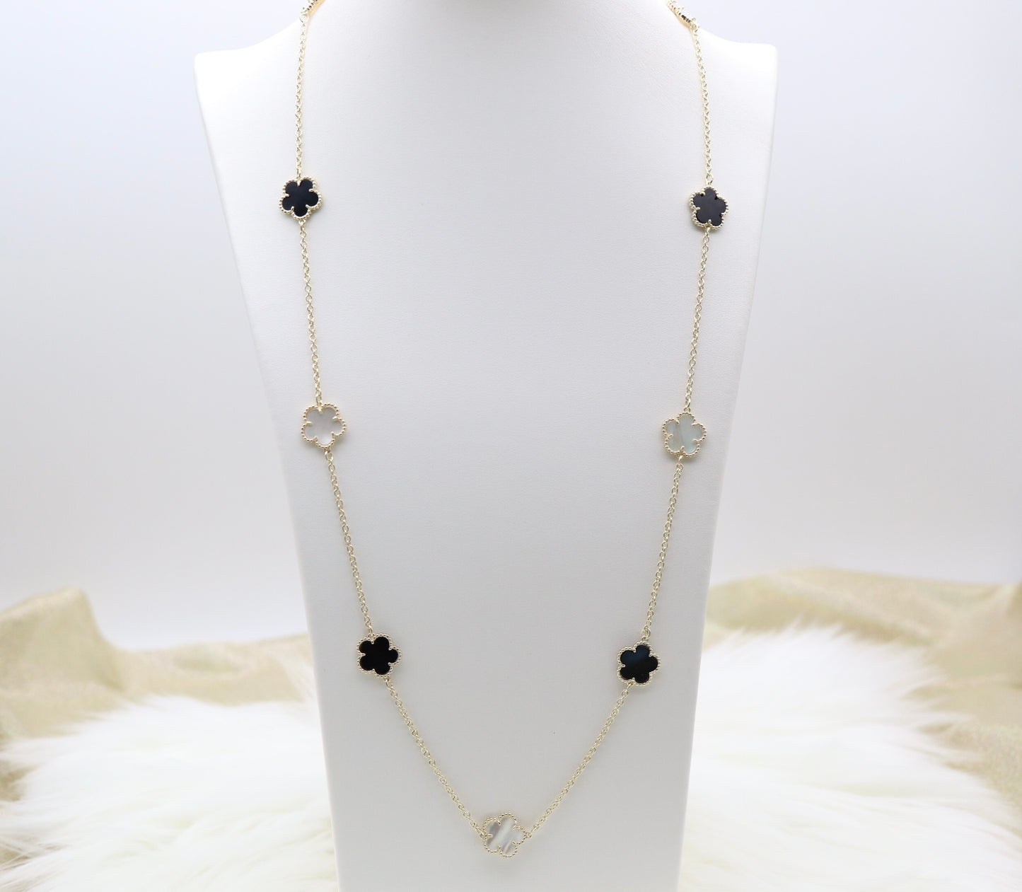 Mother of Pearl and Black Five Leaf Flower Petal Pendant Necklace