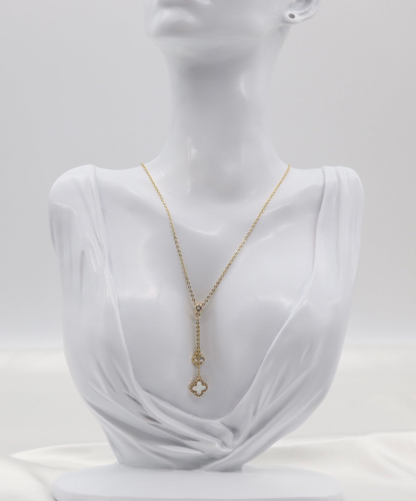 Dainty Dangling Clover Pendants Gold Necklace