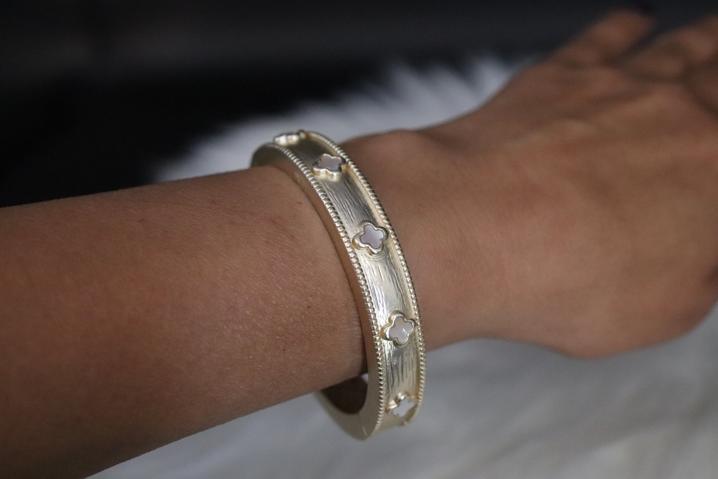 Matte Clover Bangle With Clover Stations