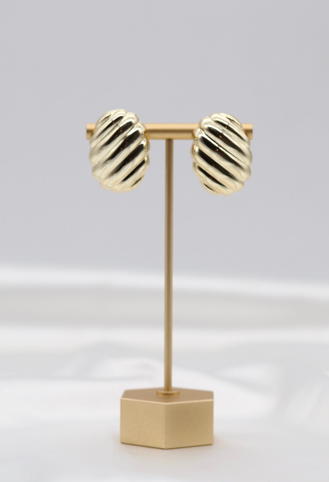 Shell Gold Earrings