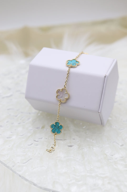 Mother of Pearl and Turquoise Five Leaf Flower Petal Pendant Bracelet