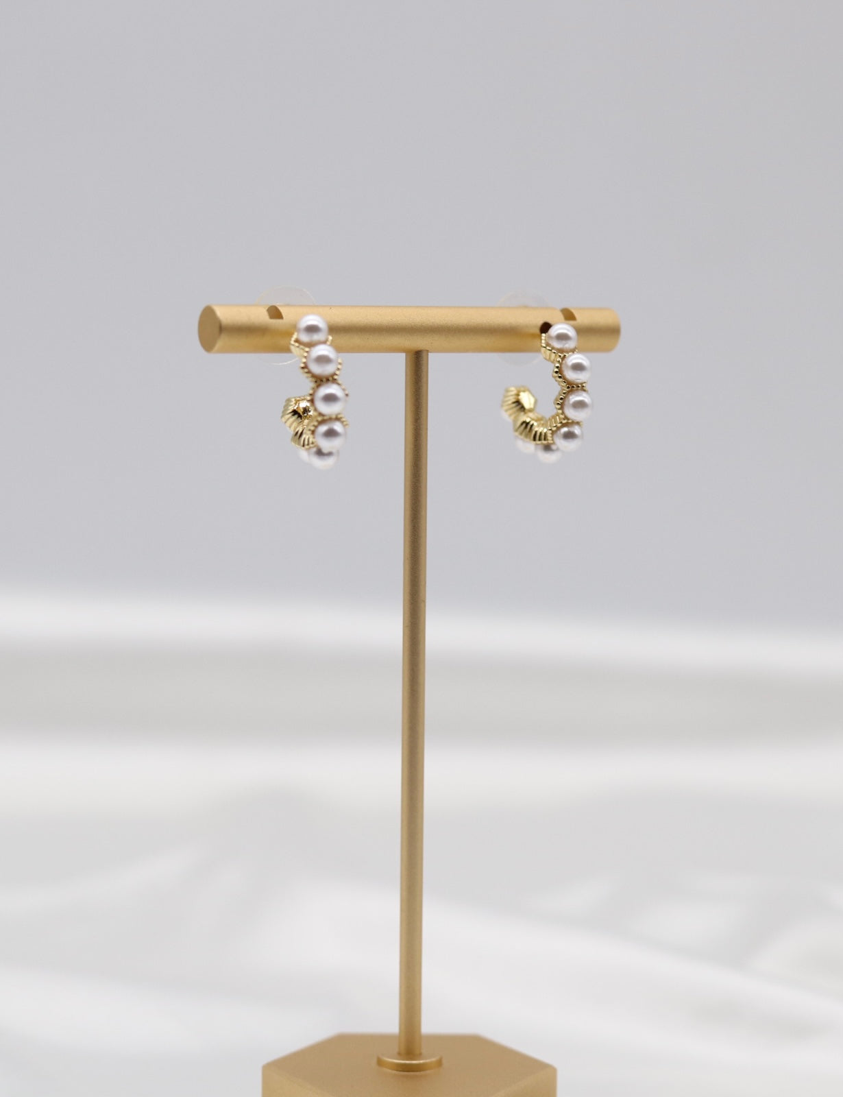 Pearl Huggies Earring