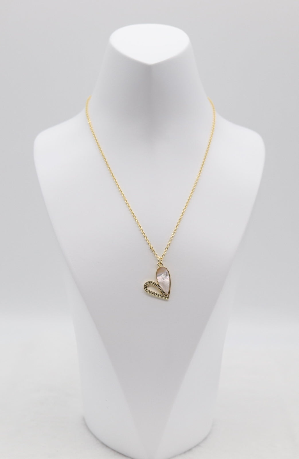 Mother of Pearl Heart Necklace – Gold Tone Elegance