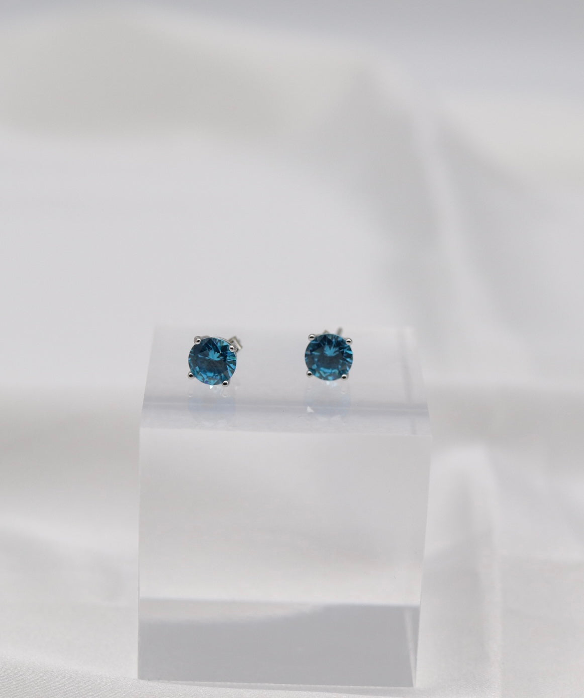 Teal Blue Crystal Stud Earrings – Small Round Solitaire Studs