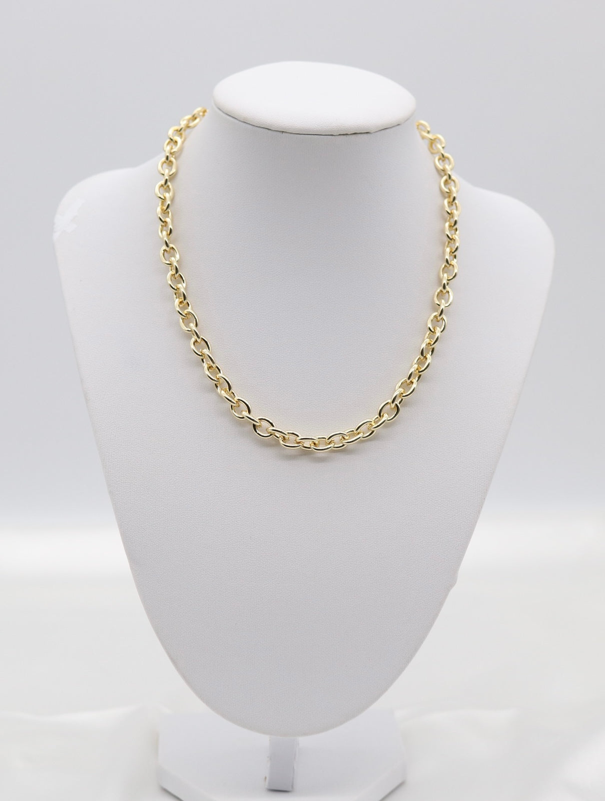 Oval Cable Gold Chain Necklace