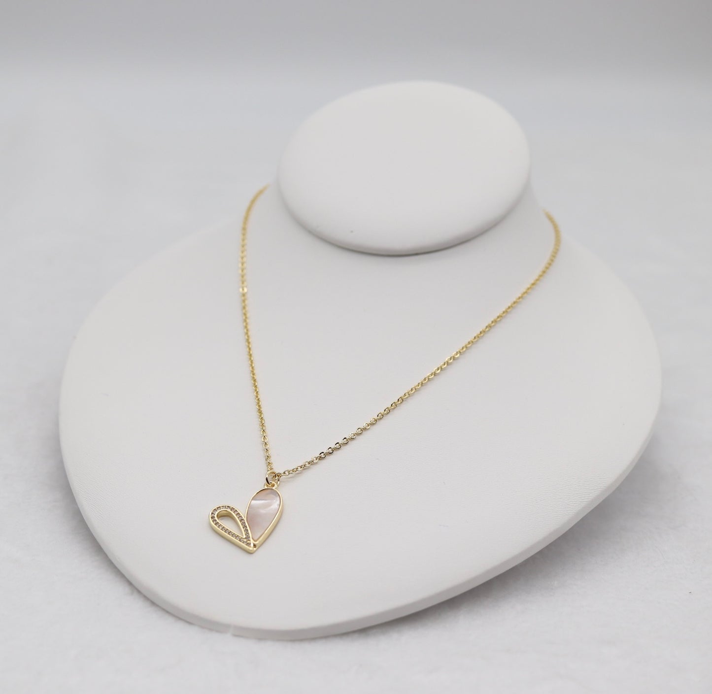 Mother of Pearl Heart Necklace – Gold Tone Elegance