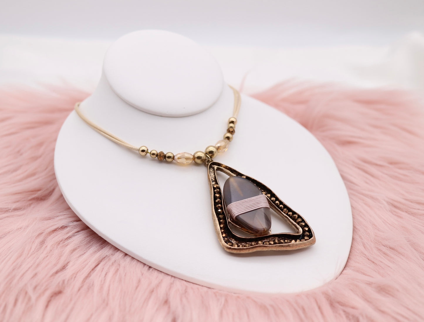 Gold Stone and Carnelia Color Beads Pendant with Multi Tan Rope Chain