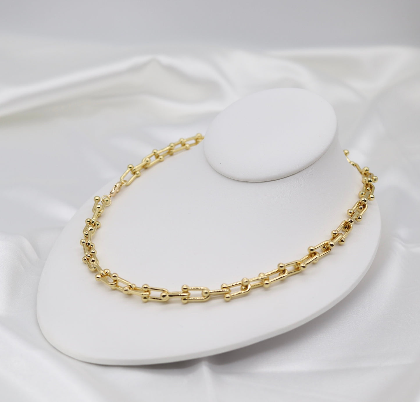 18 inch Gold Graduated Link Necklace