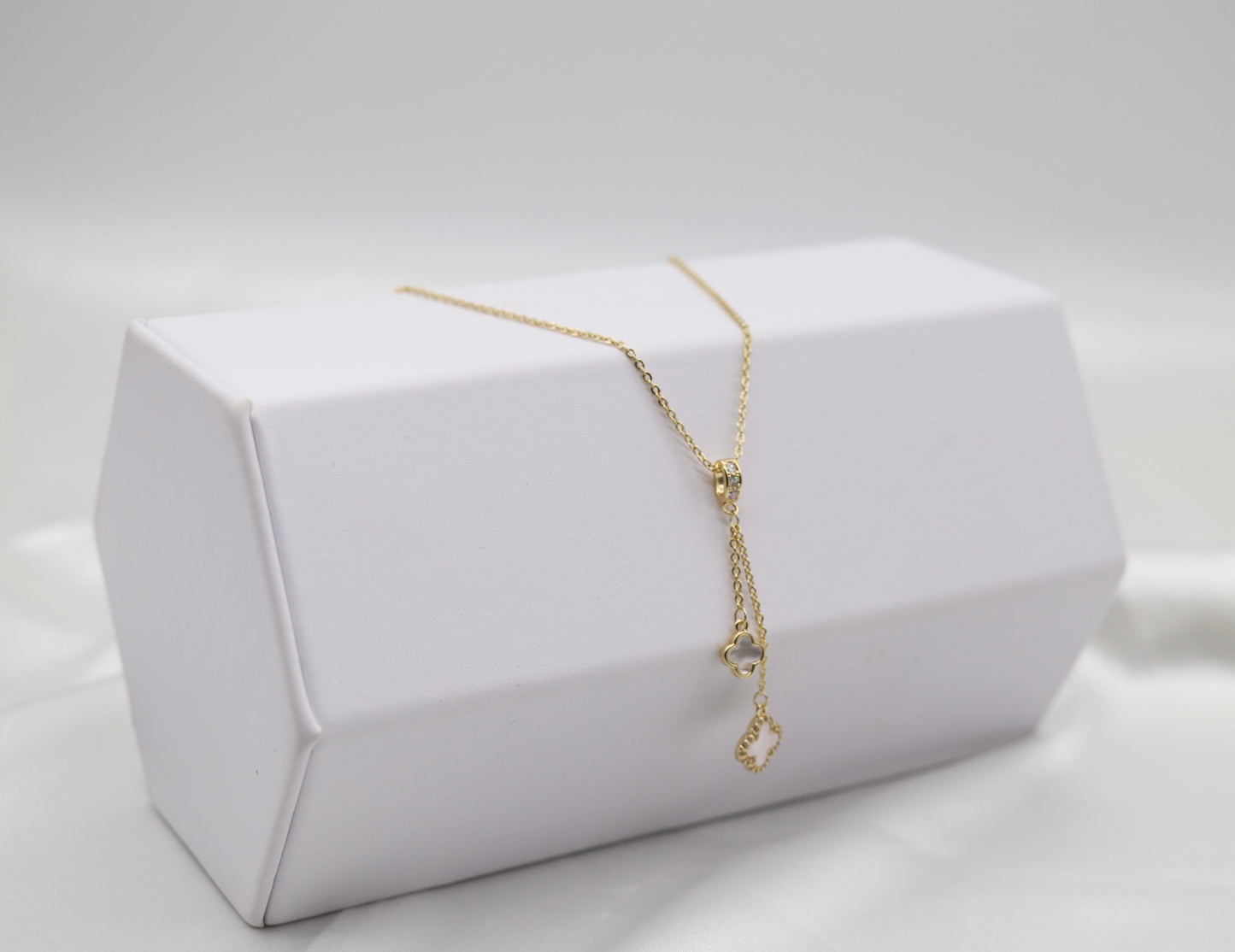 Dainty Dangling Clover Pendants Gold Necklace