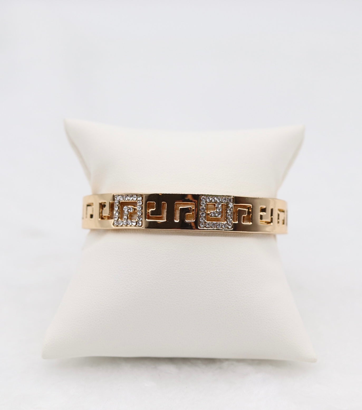 Gold Geometric Square Bangle Bracelet with Sparkling Accents – Elegant Modern Jewelry for Women