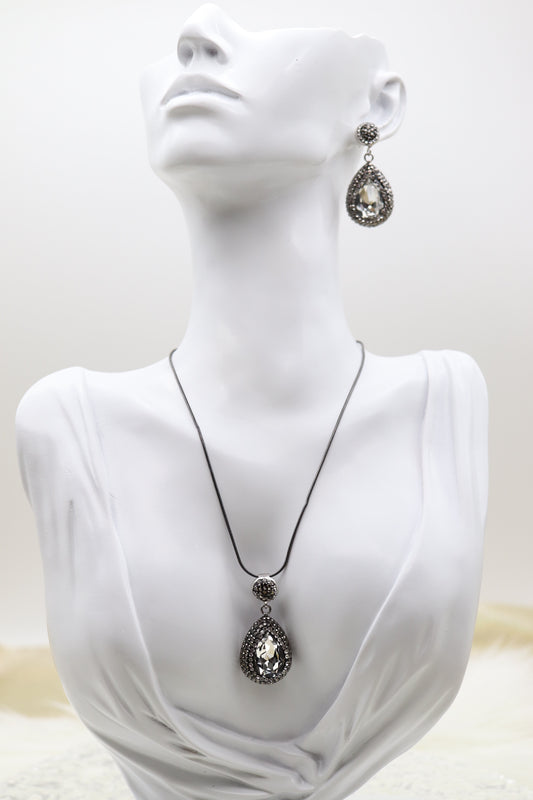 Matching Necklace and Earrings With Pear Shaped Clear Faceted CZ Stones