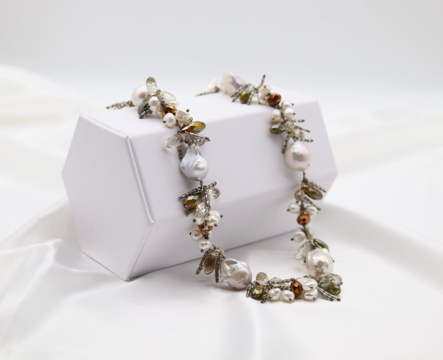 Faceted Light Brown Crystals With Pearls Necklace