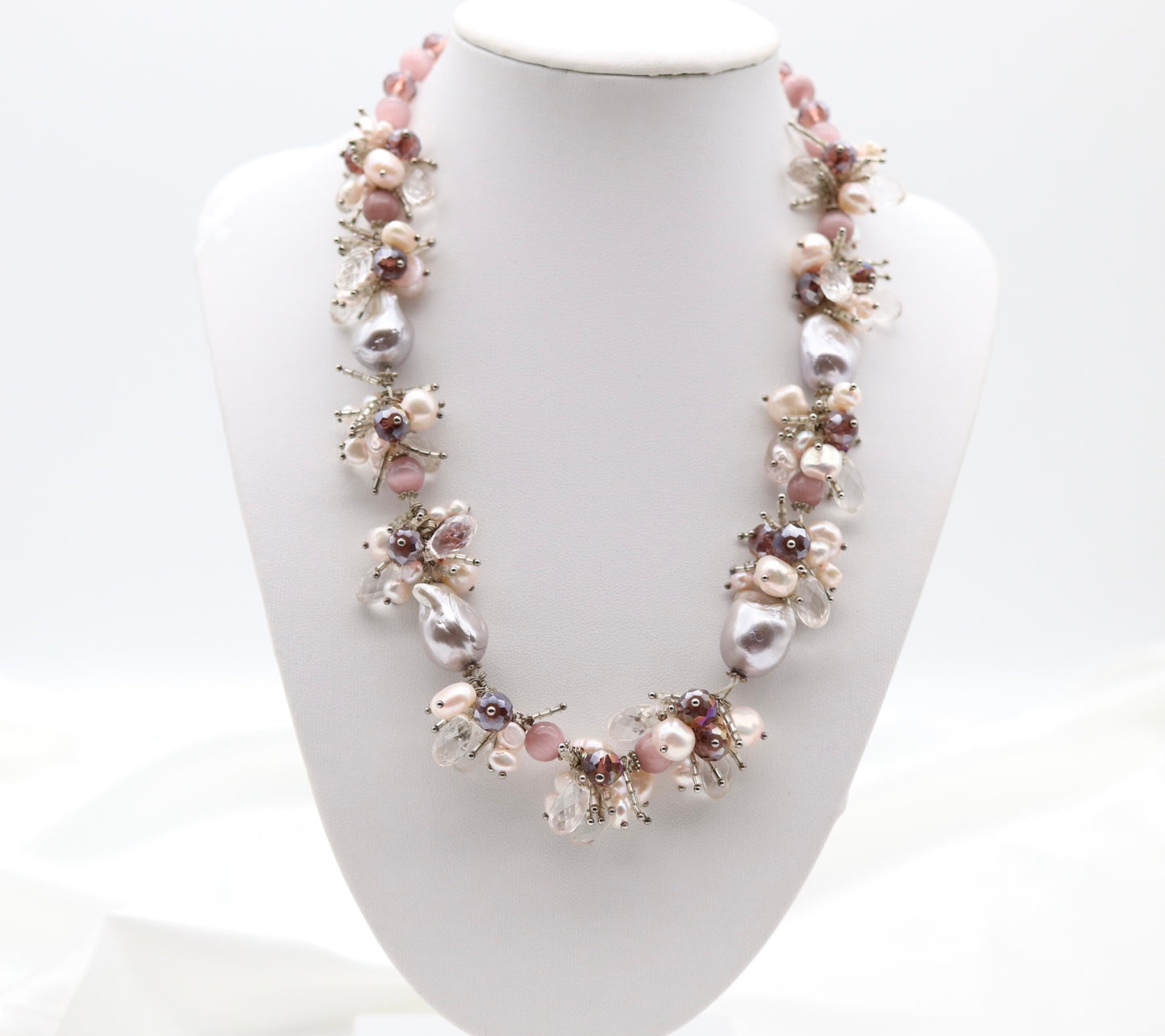 Faceted Violet Crystals With Light Violet Pearls Necklace