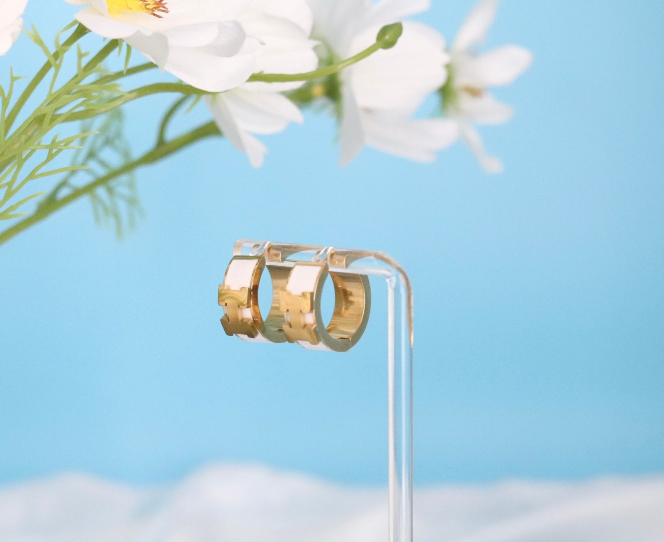 White Luxury Earrings