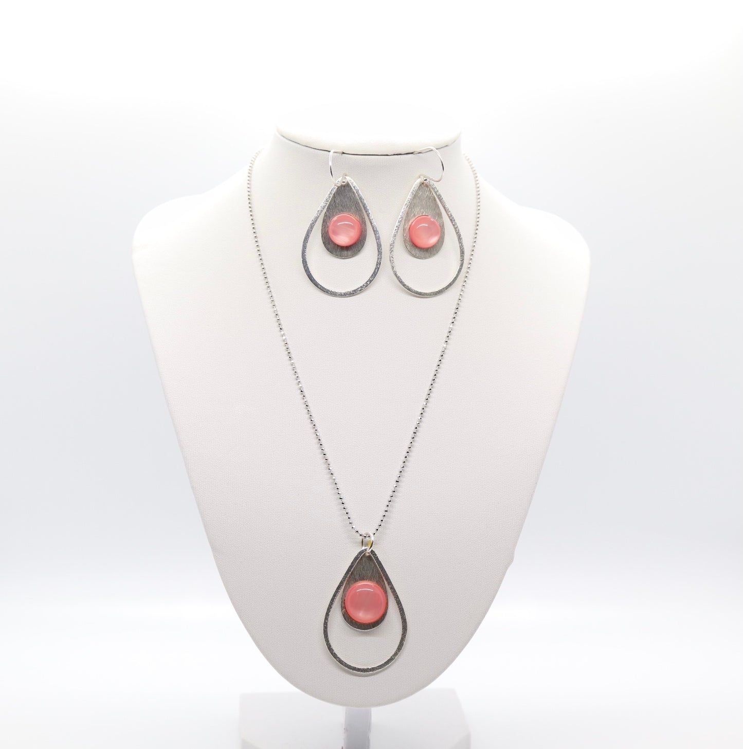 Beautiful Pink and Silver Teardrop Earrings and Necklace