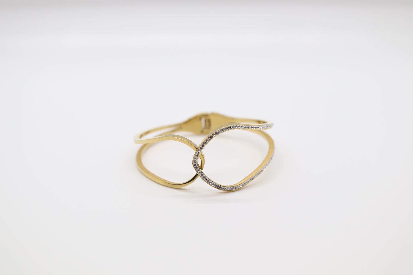 Unique Designed Gold Bracelet with Interlocking CZ and Gold