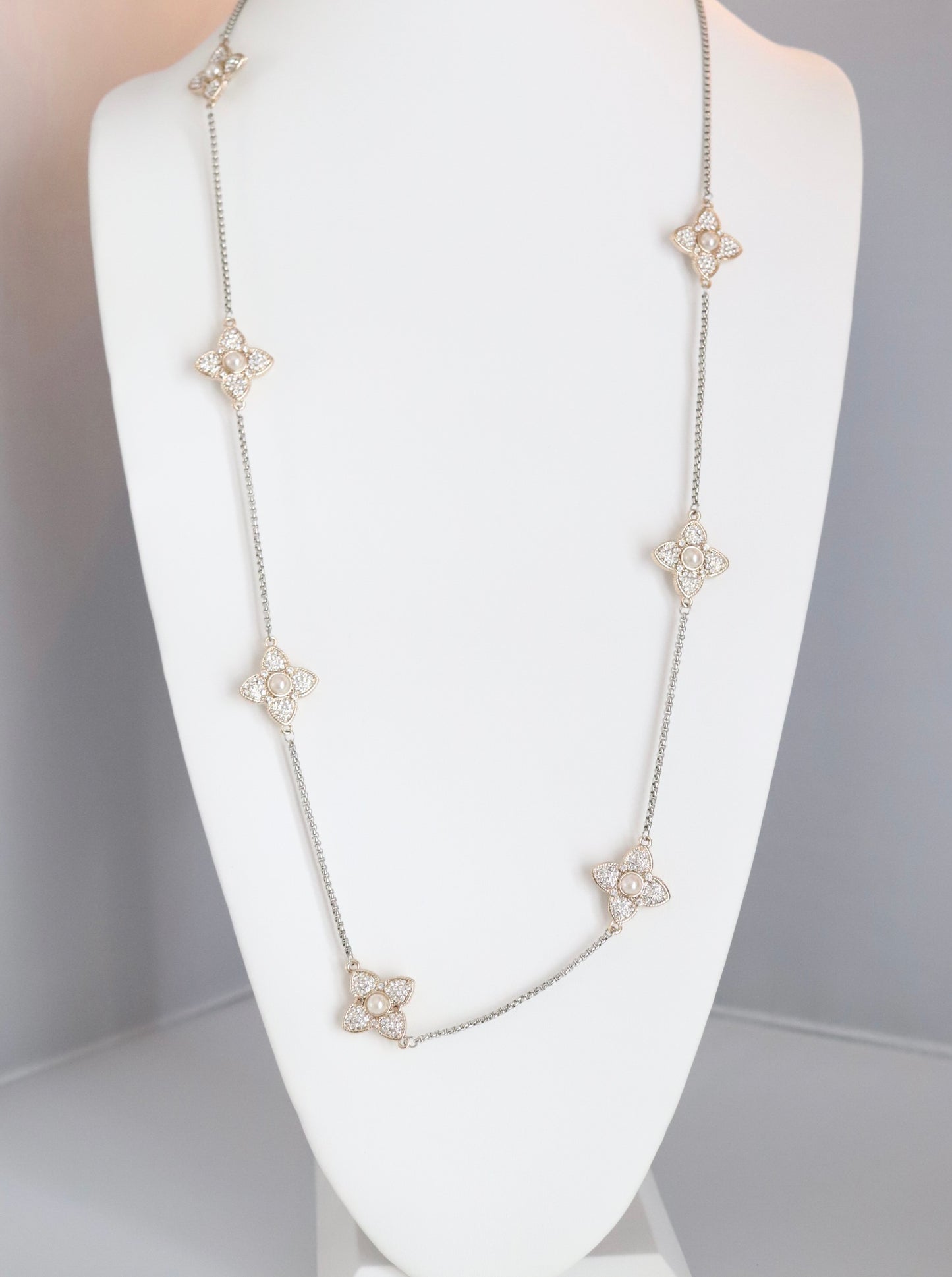 Beautiful Pearl Star CZ Earrings