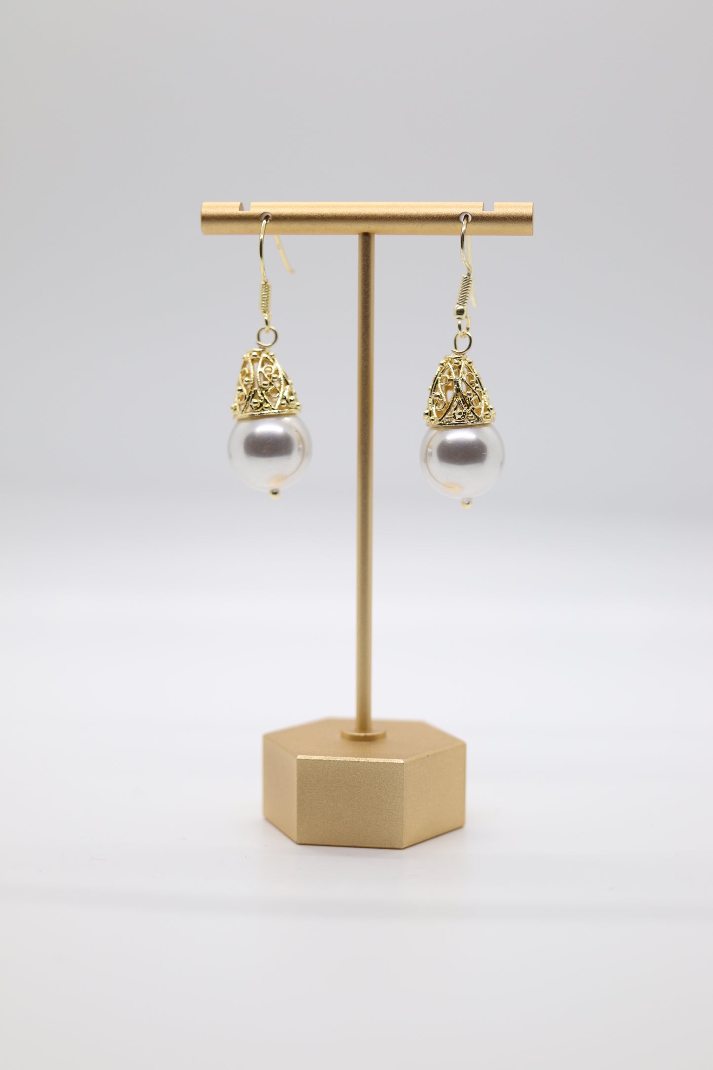 Gold Filigree Decore Pearl Drop Earrings