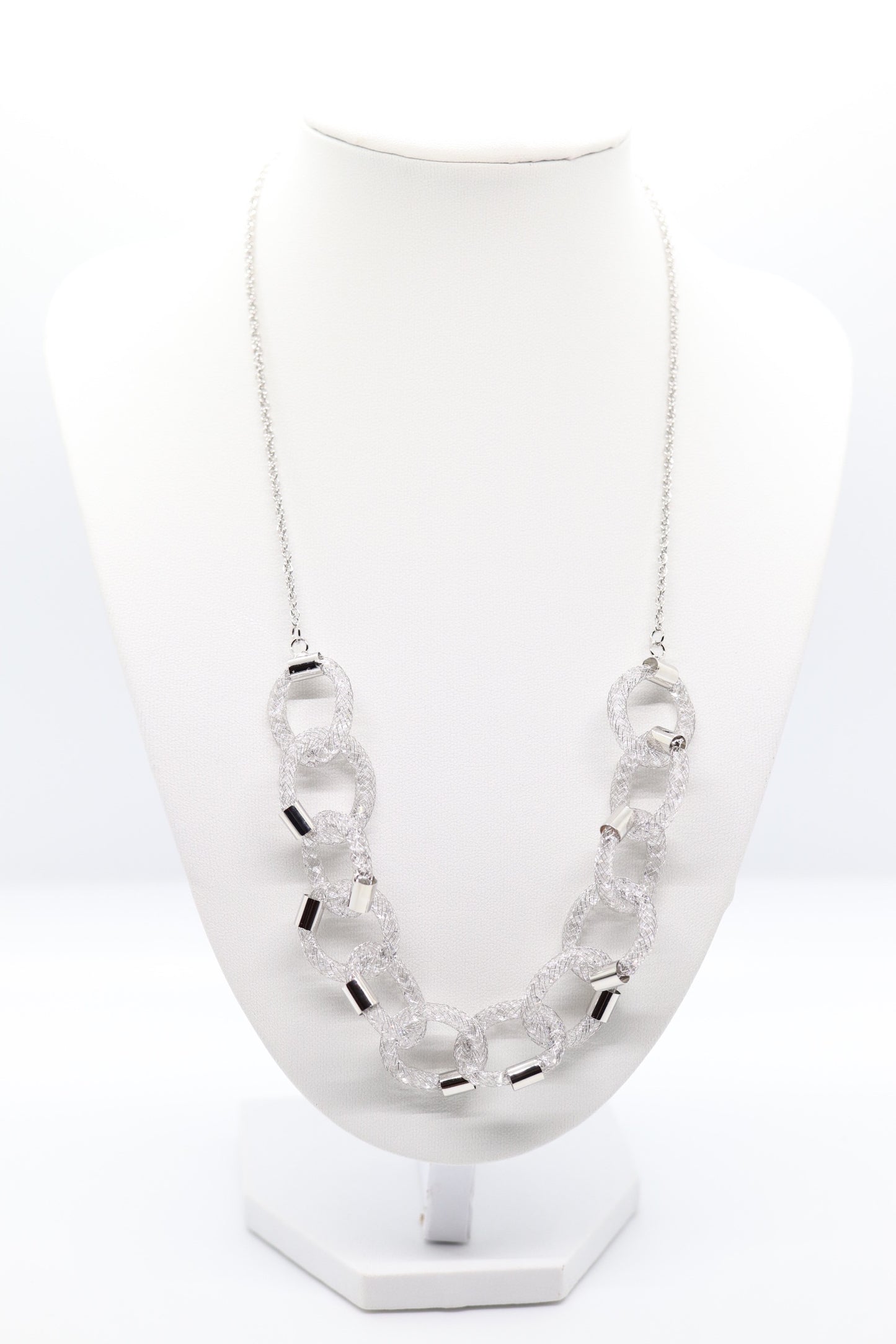 Silver Sparkling Interlocking Chain Necklace