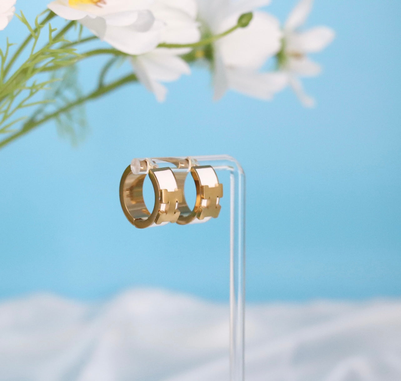 White Luxury Earrings