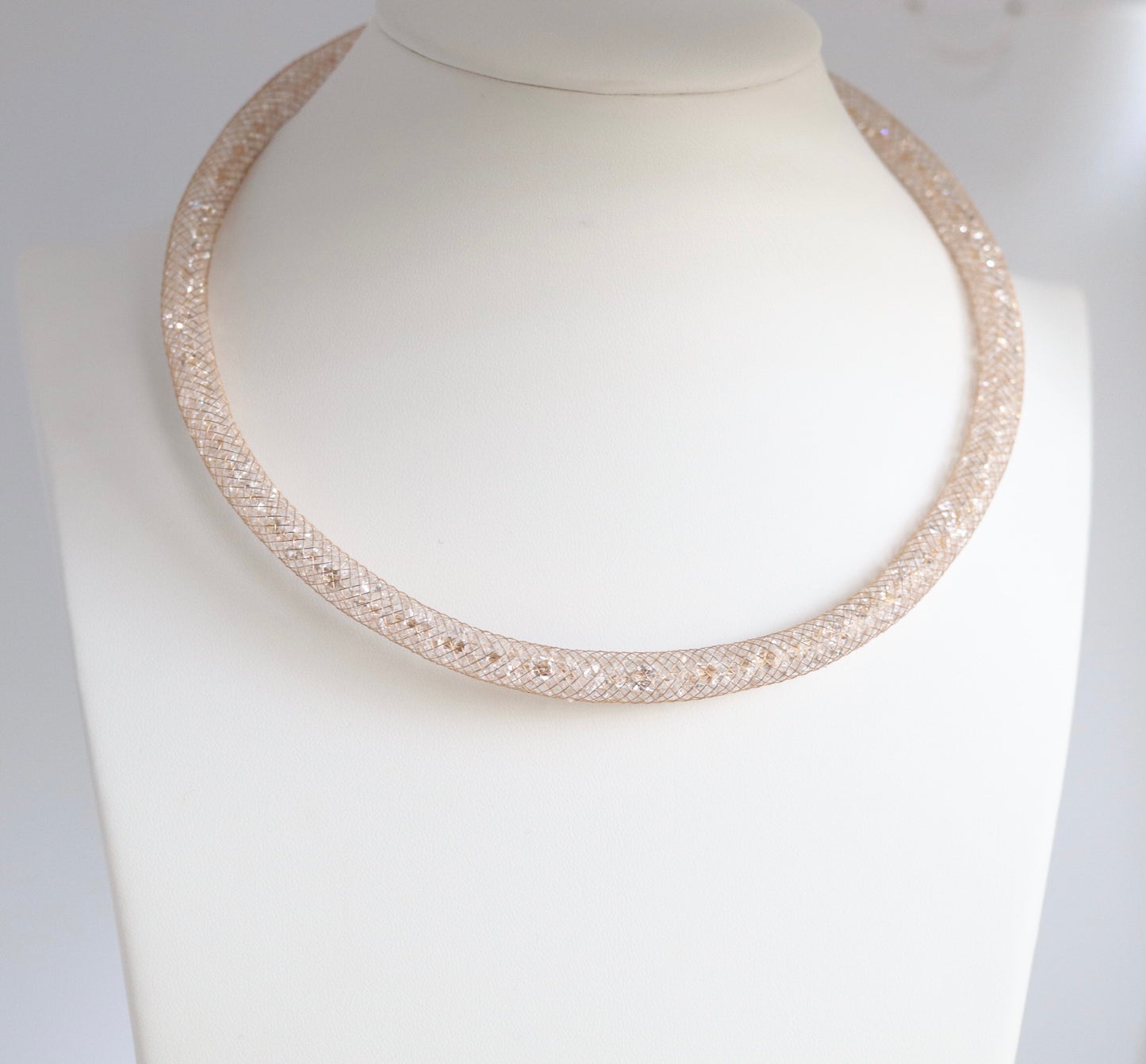 Gold Loop Sparkle Necklace