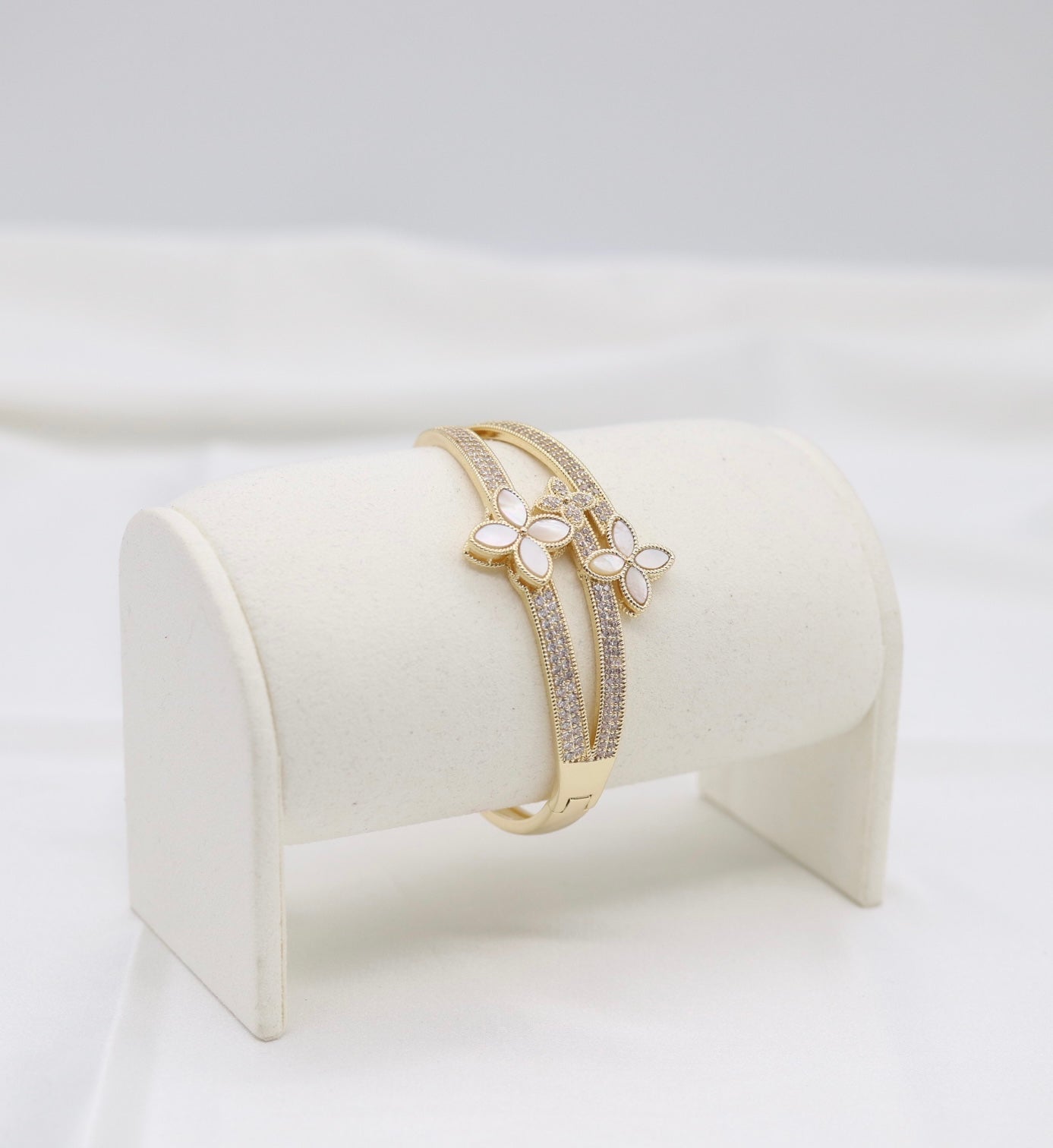 Gold Clover Pavé Double-Band Bangle Bracelet