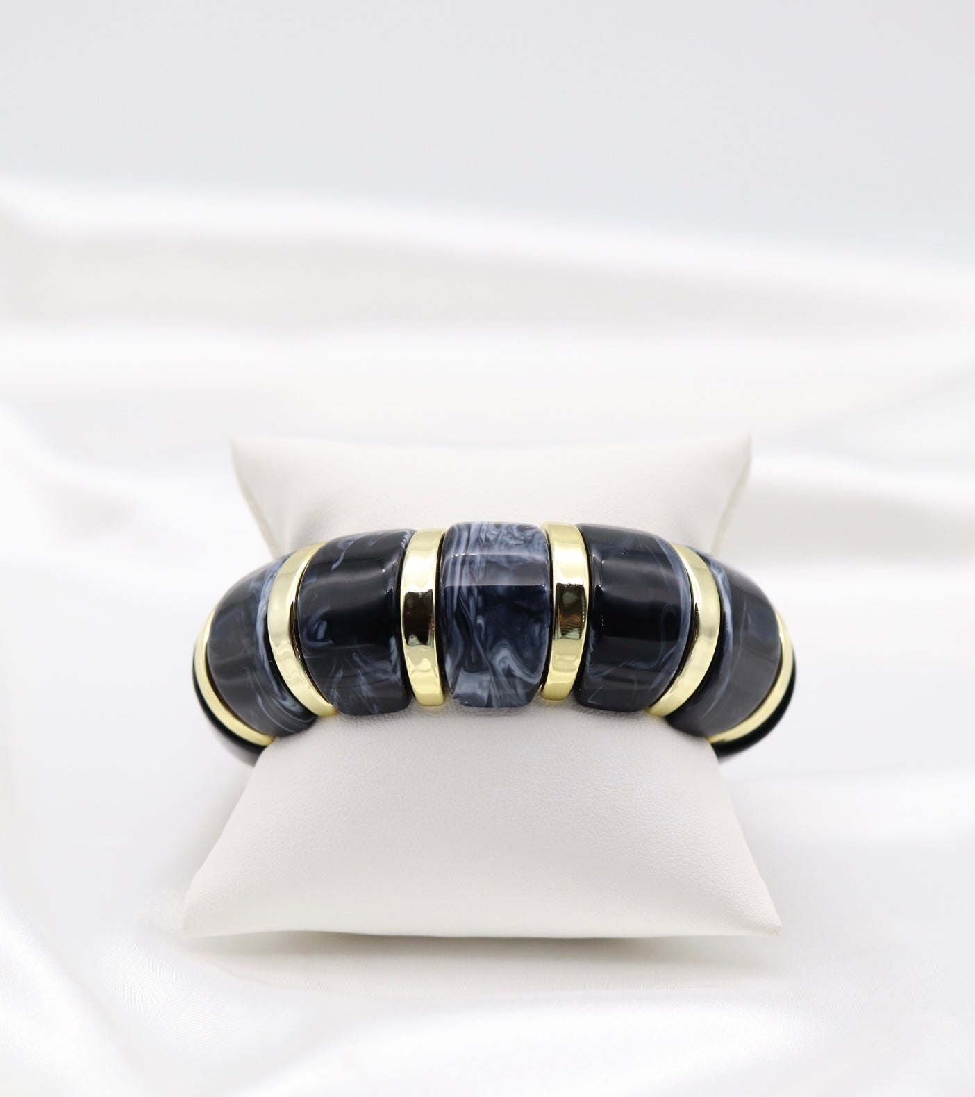 Charcoal Marble Stretch Bracelet with Polished Gold Accents