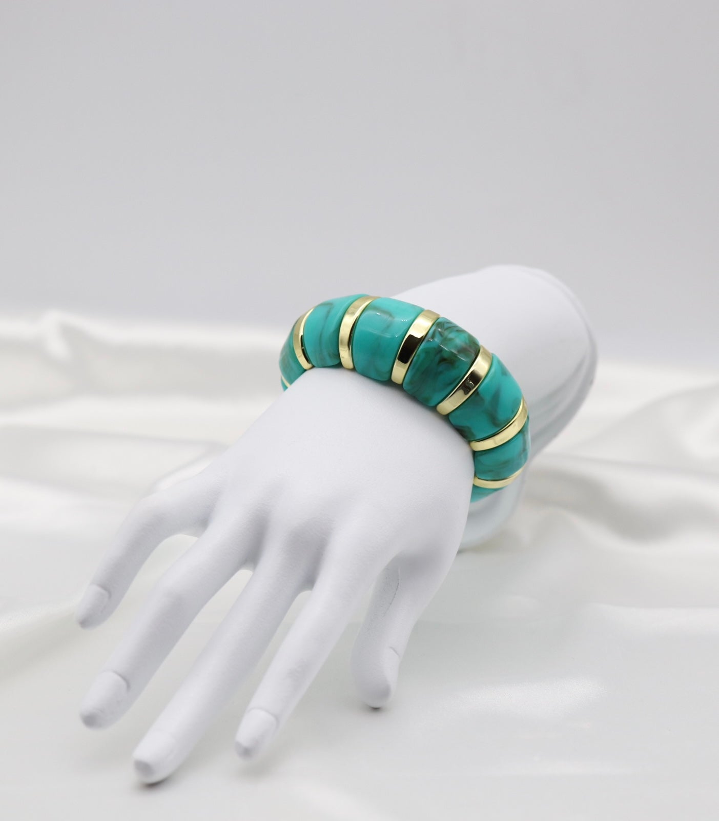 Turquoise Marble Stretch Bracelet with Polished Gold Accents