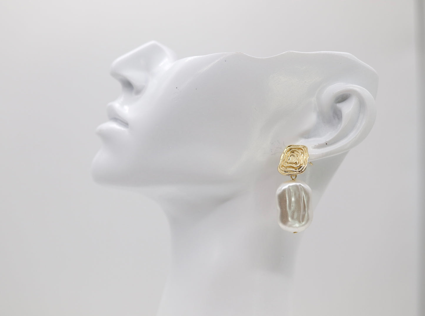 Gold Baroque Pearl Drop Jewelry Stud Earrings