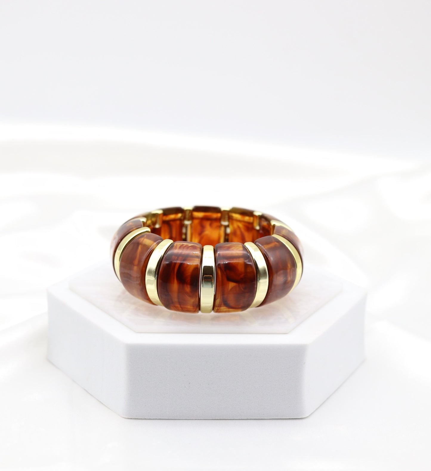 Amber Marble Stretch Bracelet with Polished Gold Accents