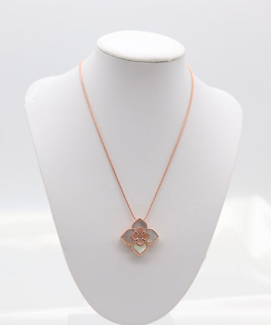 Rose Gold Necklace with Pearl Clover Pendant