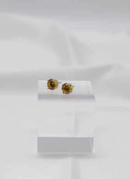 Golden Yellow Crystal Stud Earrings – Classic Round Solitaire Studs