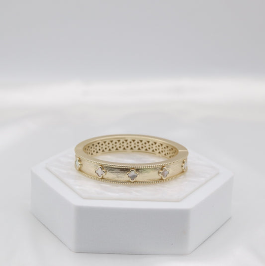 Matte Clover Bangle With Clover Stations