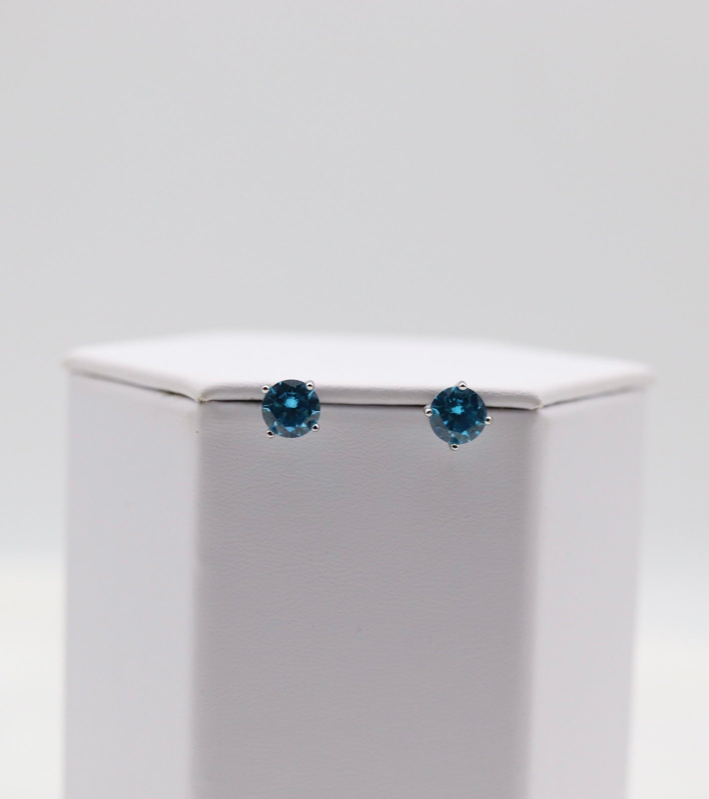 Teal Blue Crystal Stud Earrings – Small Round Solitaire Studs