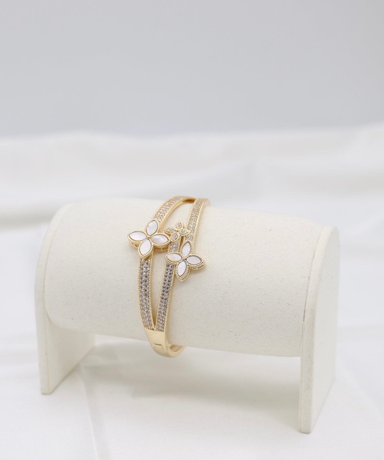 Gold Clover Pavé Double-Band Bangle Bracelet