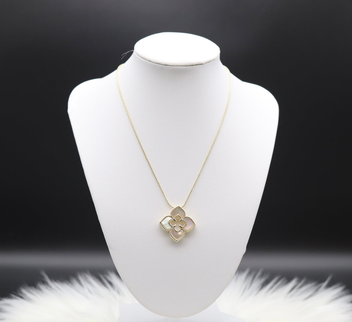 Gold Necklace with Clover Pendant