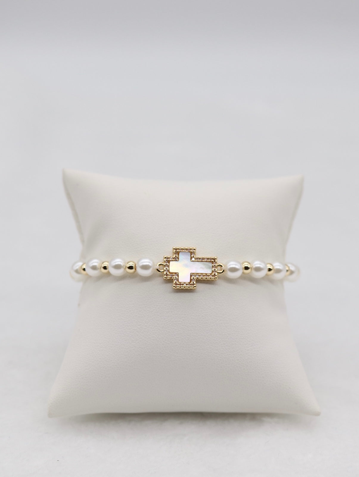 Mother of Pearl Cross & Pearl Beaded Bracelet – Faithful Elegance