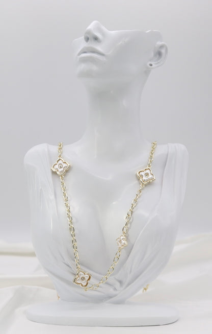 Mother-of-Pearl Clover Station Necklace – Gold Floral Chain