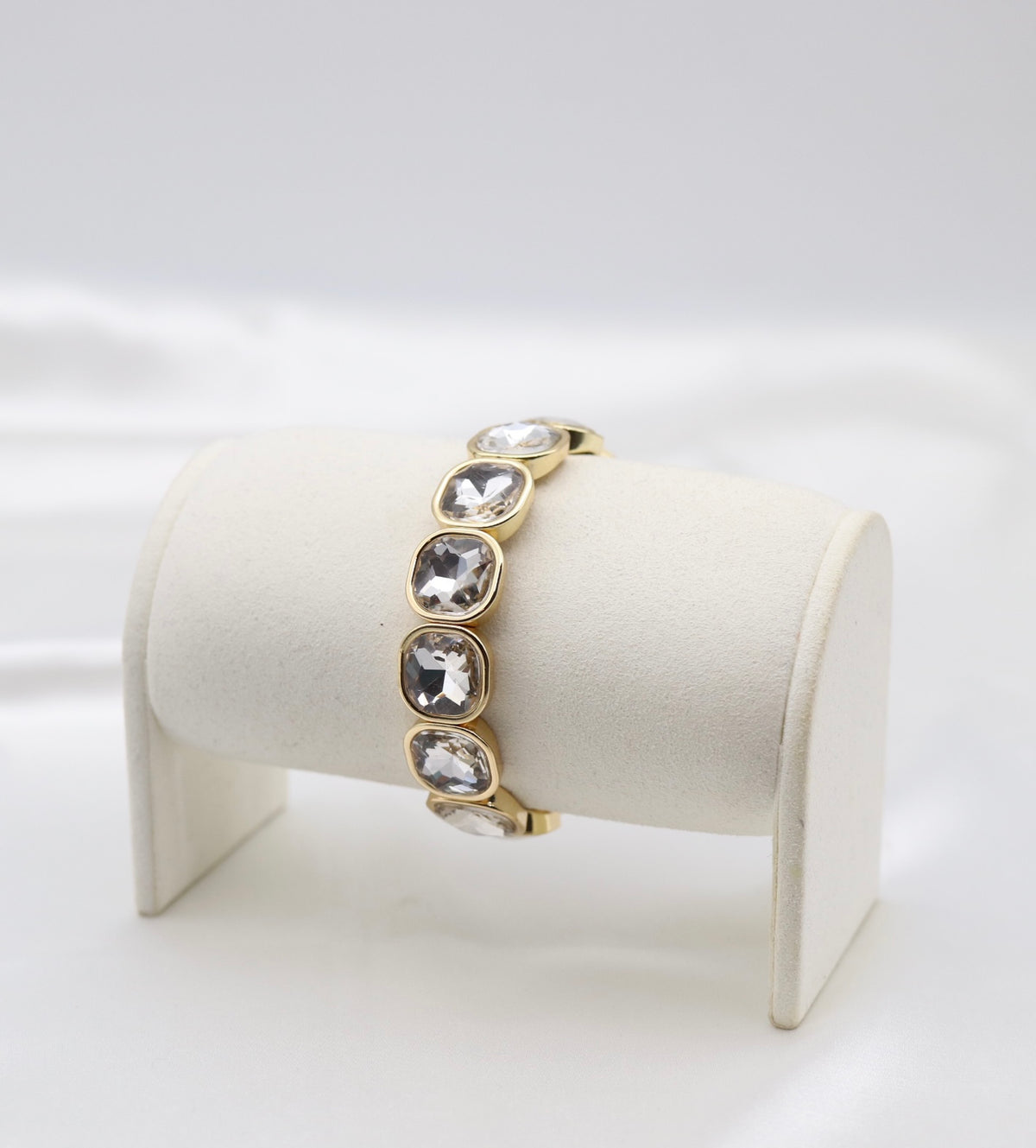 Classic Clear Crystal & Gold Stretch Bracelet