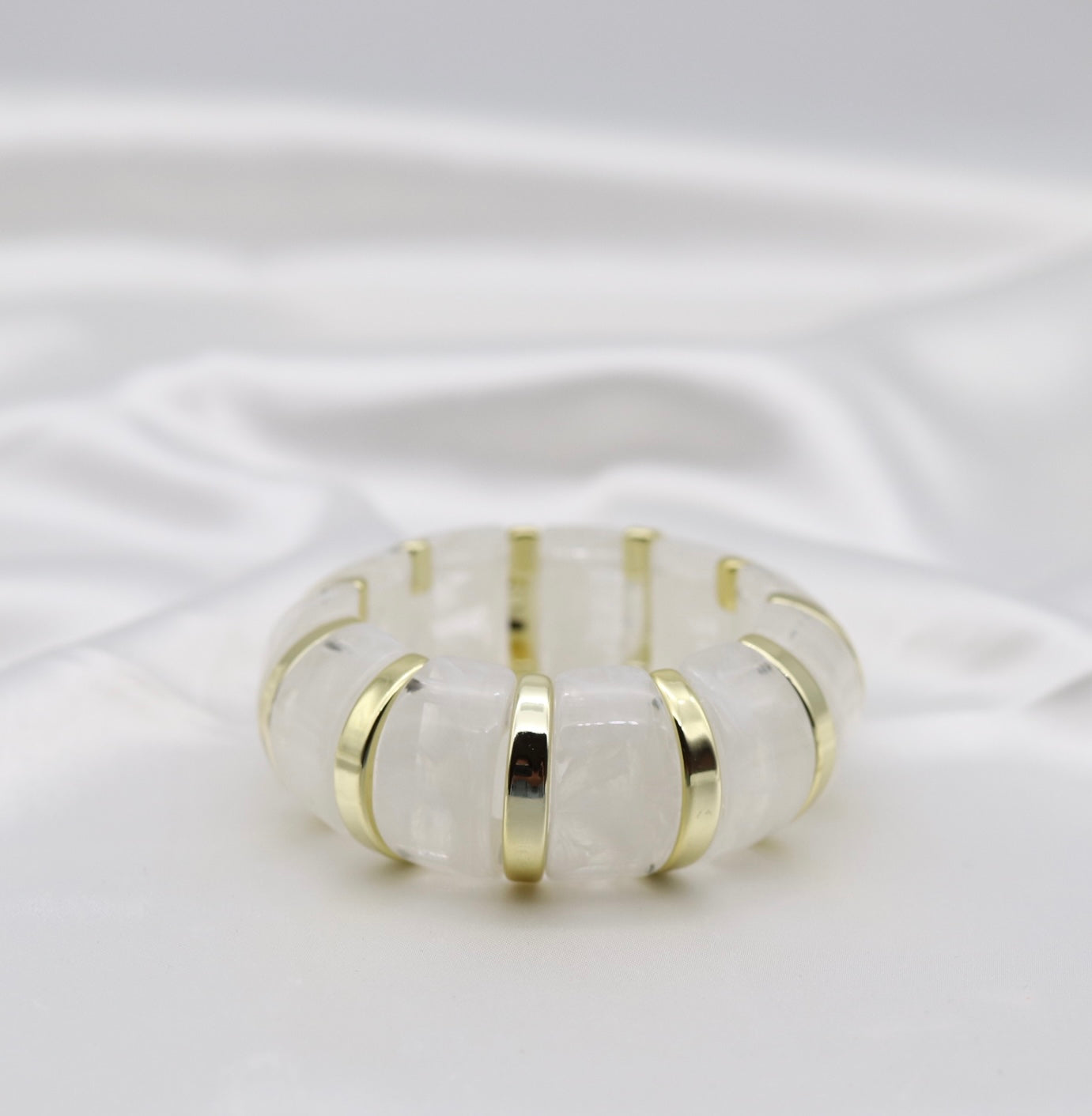 Pearl White Marble Stretch Bracelet with Polished Gold Accents