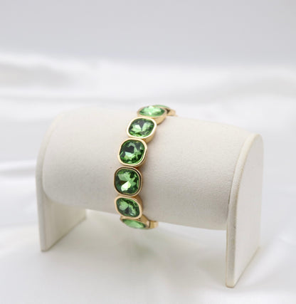 Peridot Green Crystal & Gold Stretch Bracelet
