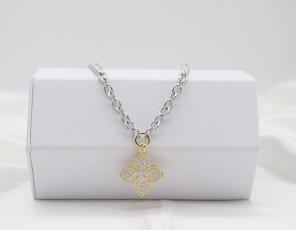 Two-Tone Clover Filigree Pendant Necklace – Silver Chain with Gold Detail