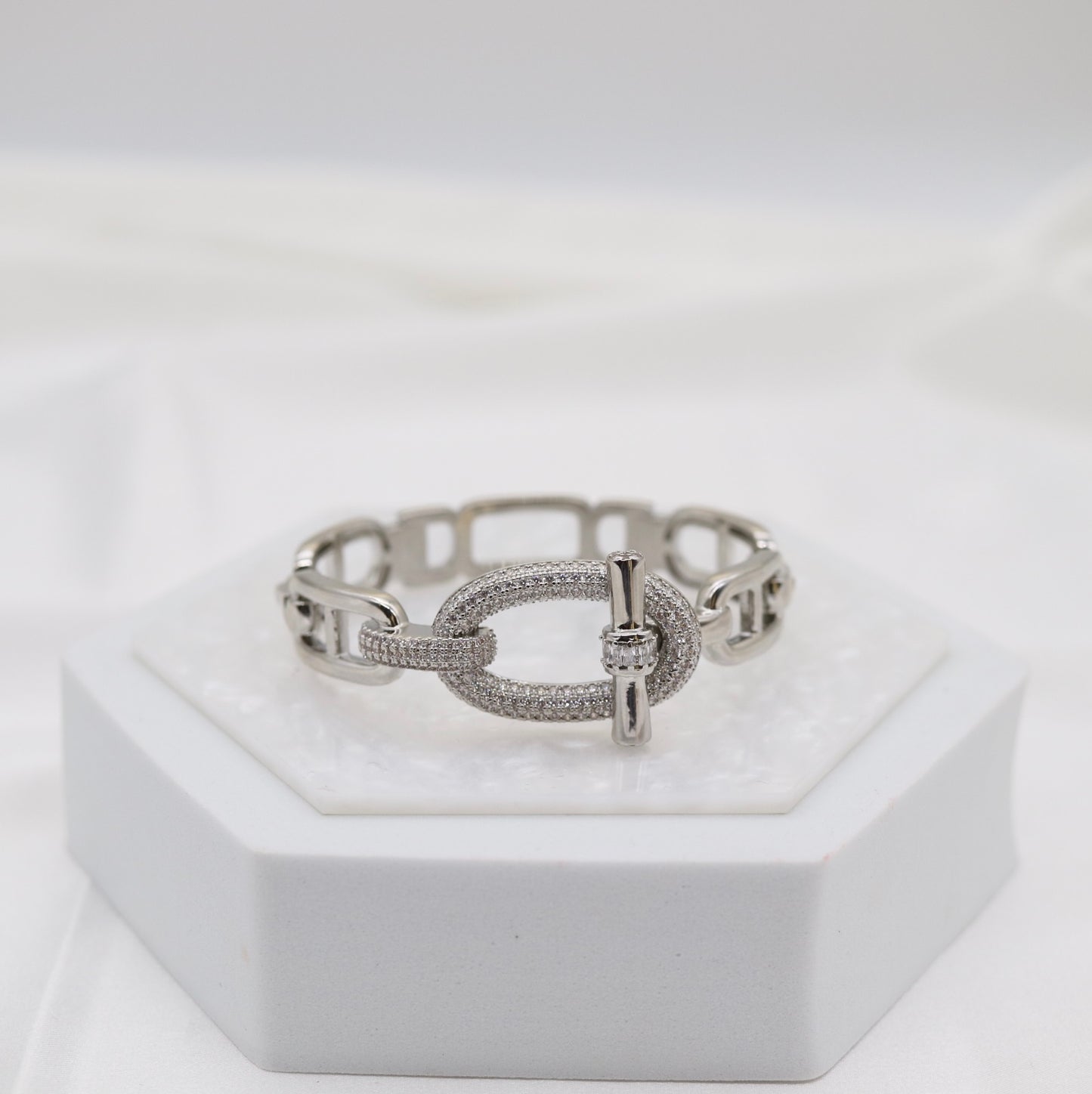 Silver Luxe Pavé Oval Link Toggle Bracelet