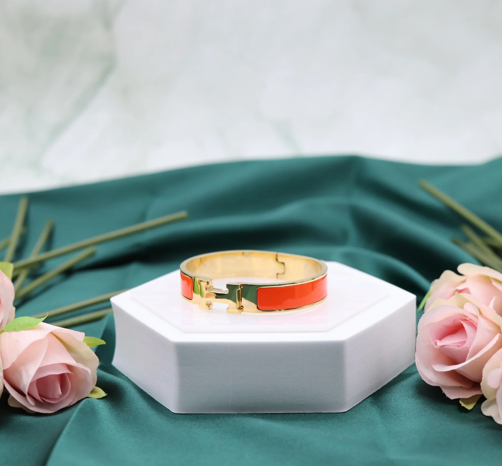 Medium Orange Luxury Gold Bangle Bracelet