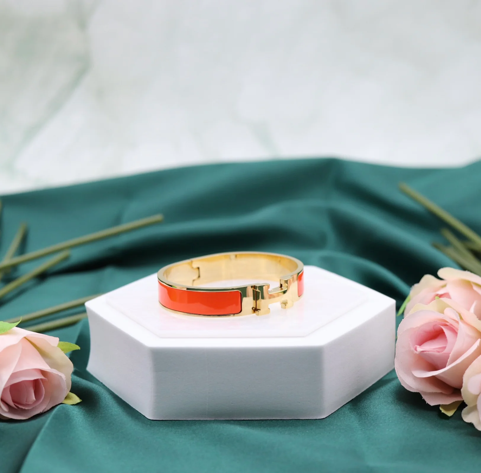 Medium Orange Luxury Gold Bangle Bracelet